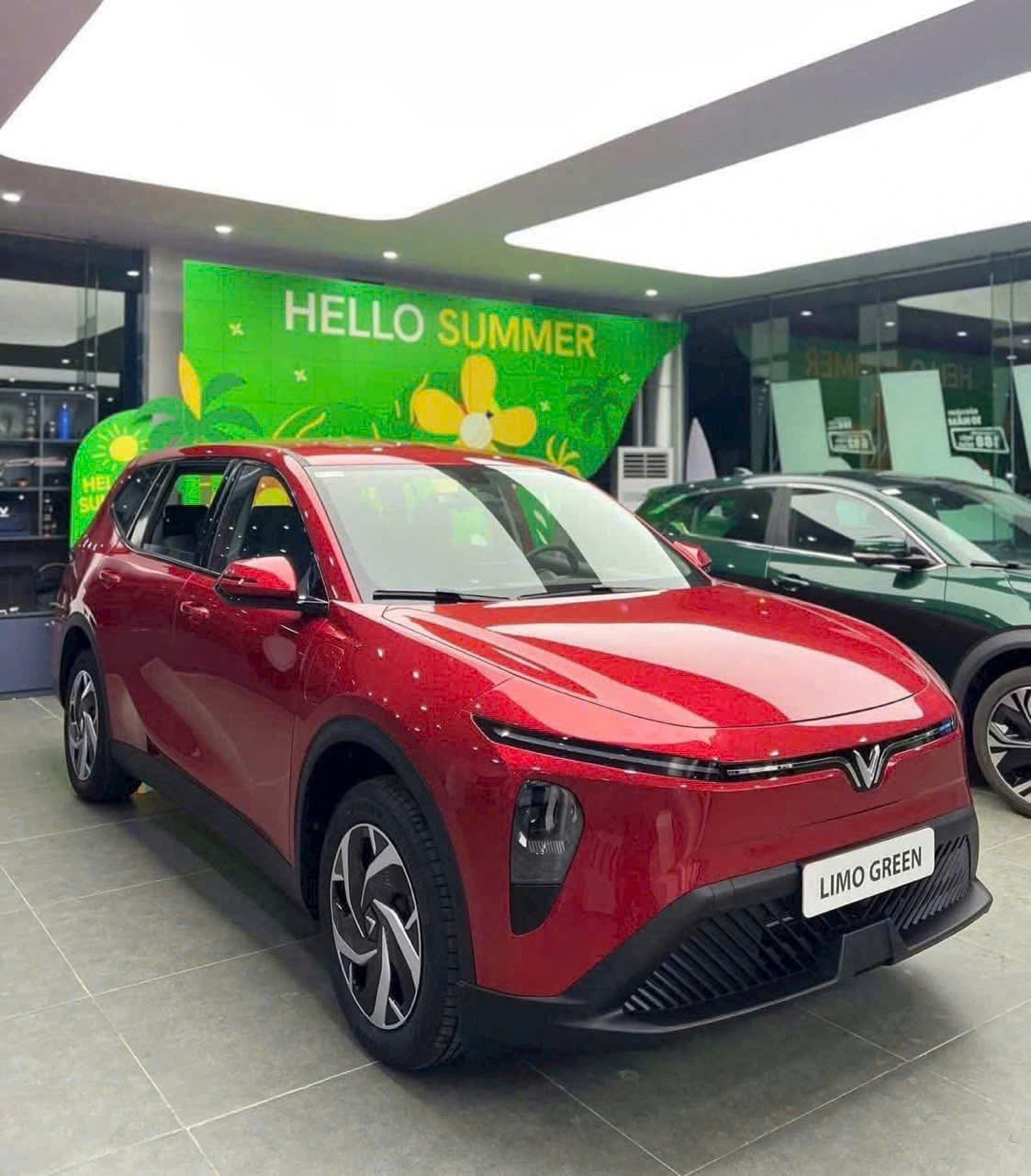 Limo green 2026 màu đỏ