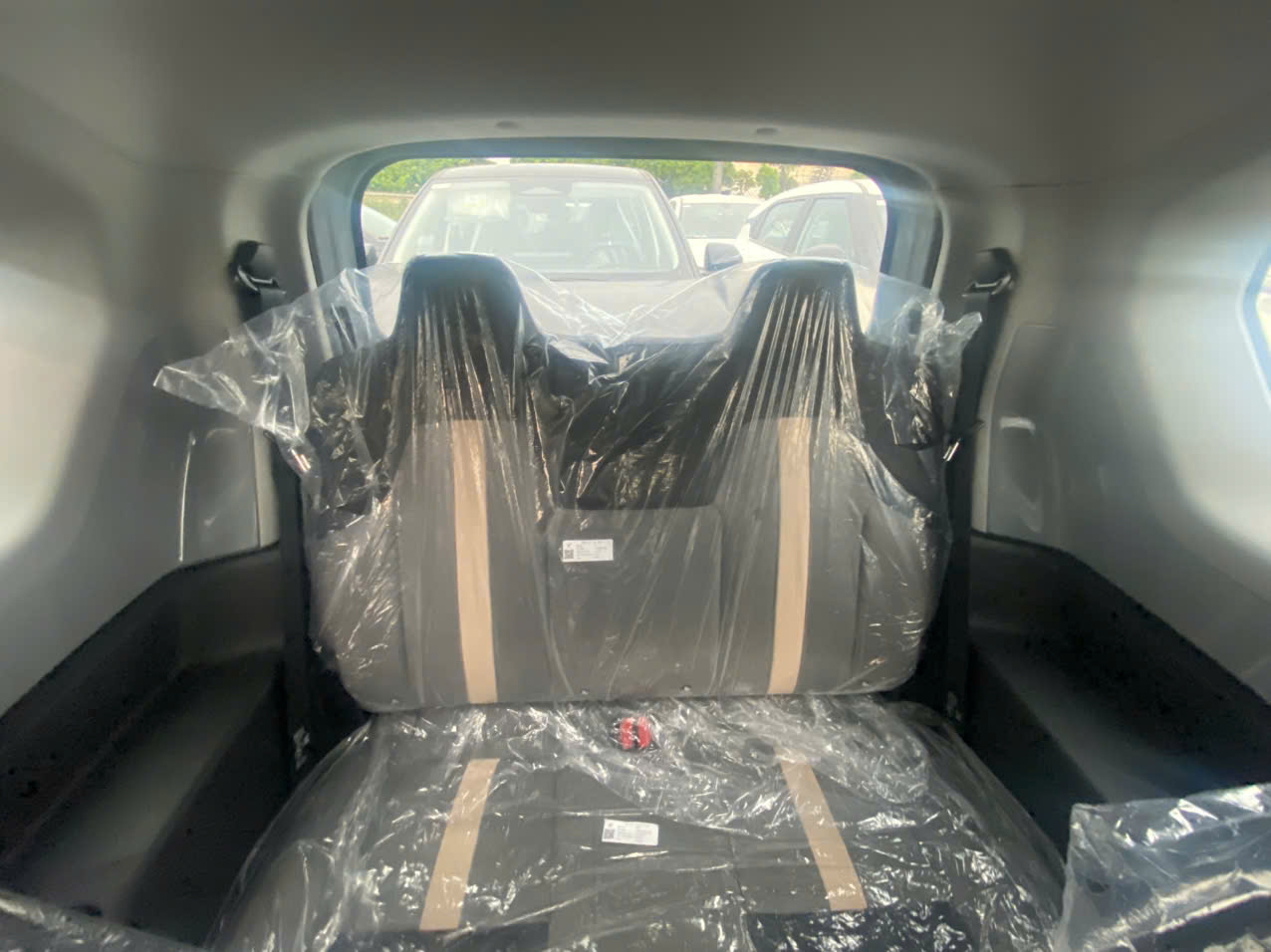 Hàng ghế sau VF3 Plus