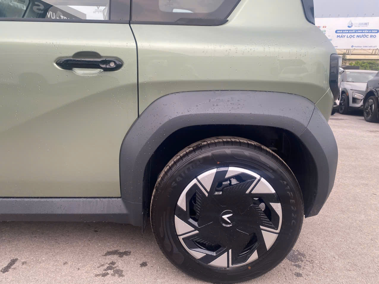 Giá Lăn Bánh VF3 Plus