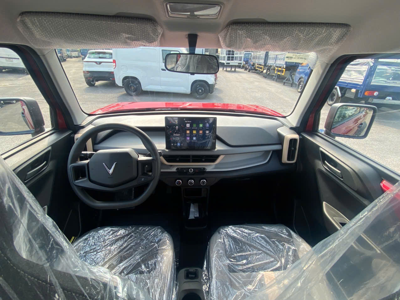 Khoang Lái VF3 Plus