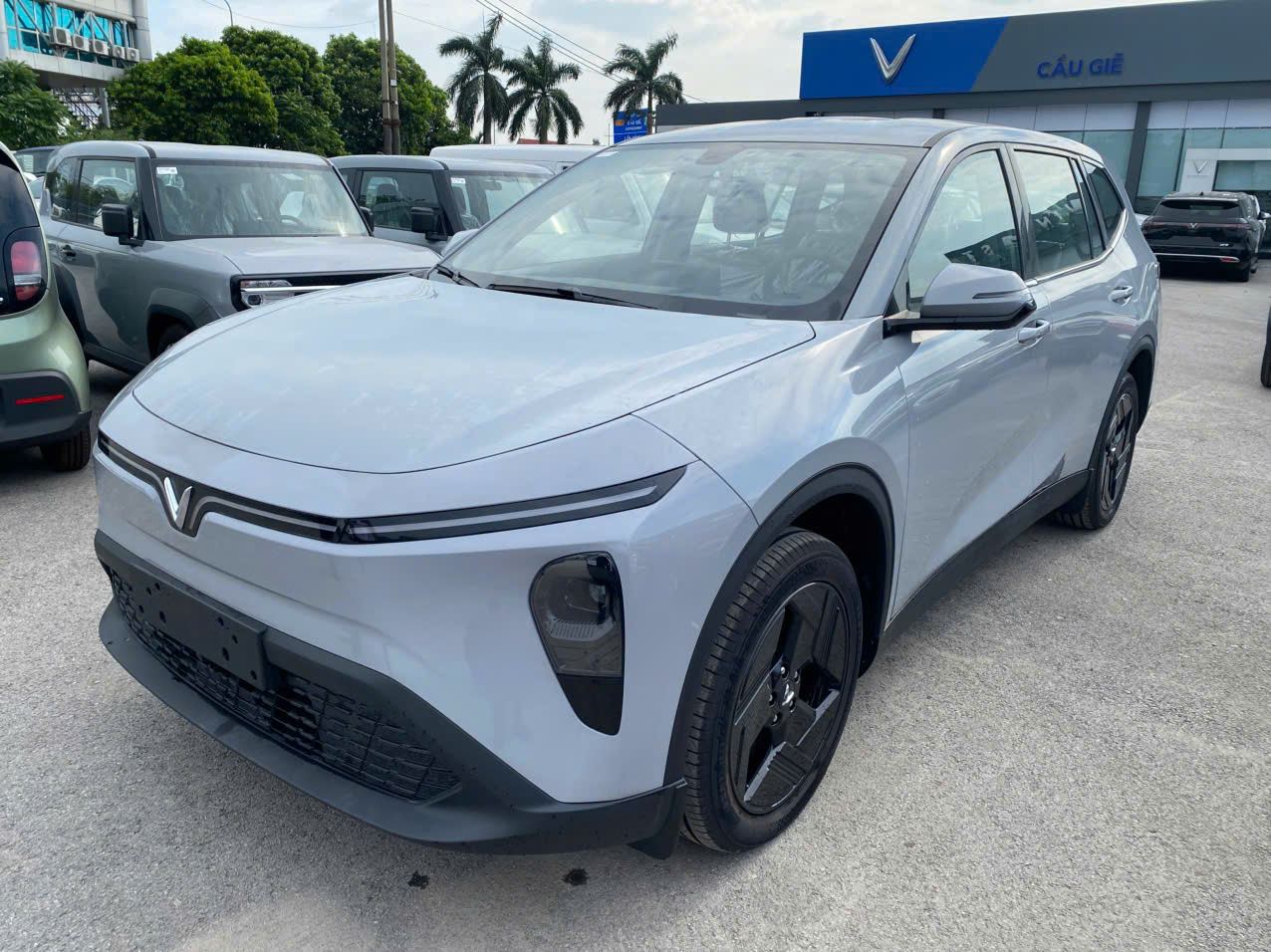 Ngoại thất MPV7
