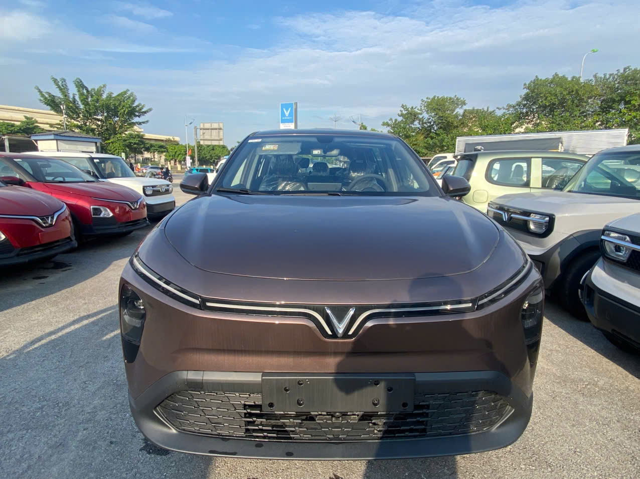 MPV7 Nâu