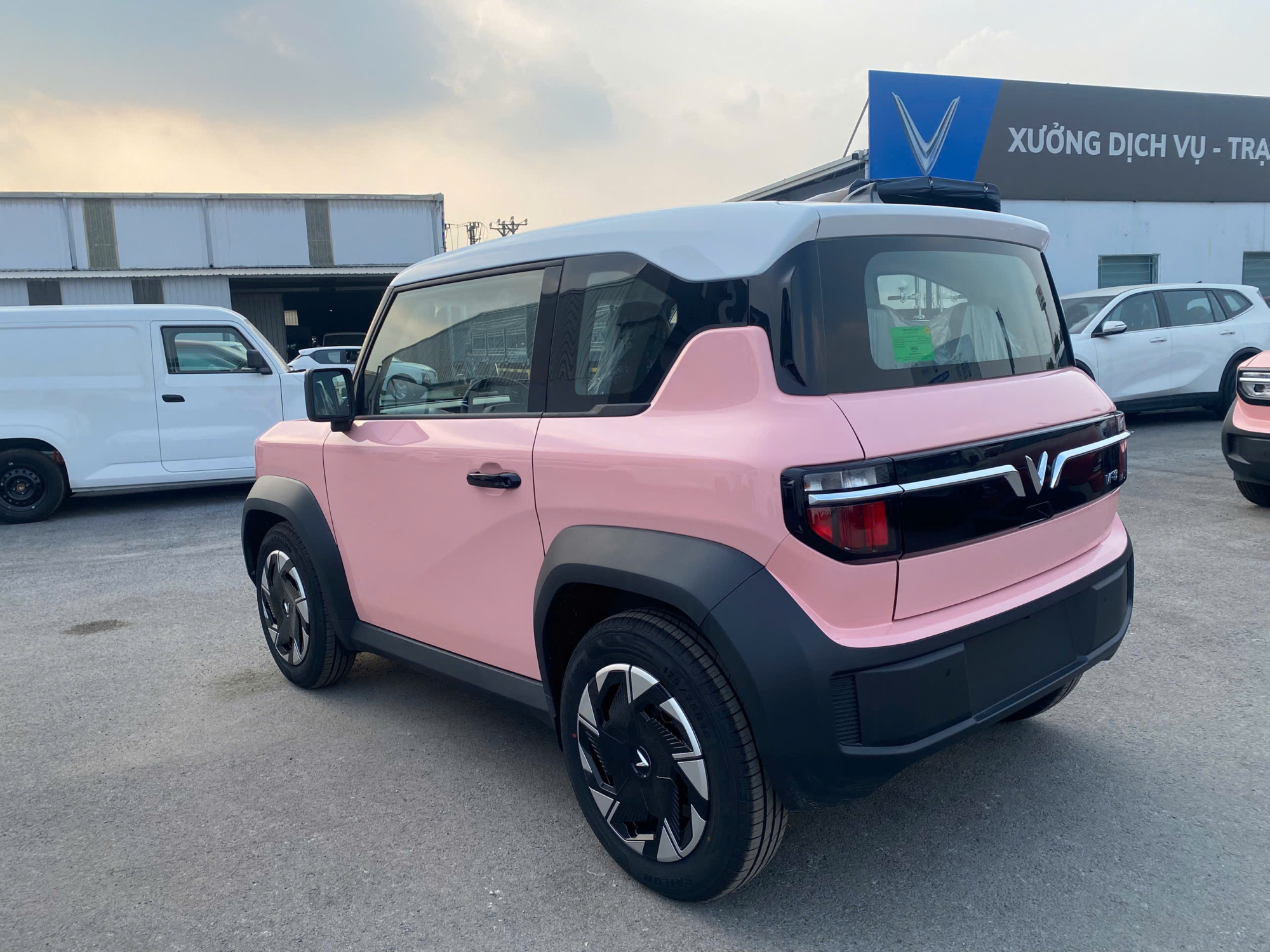 Giá bán VF3 Plus