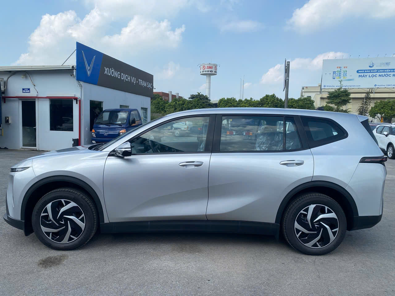 Ngoại thất Limo Green màu bạc