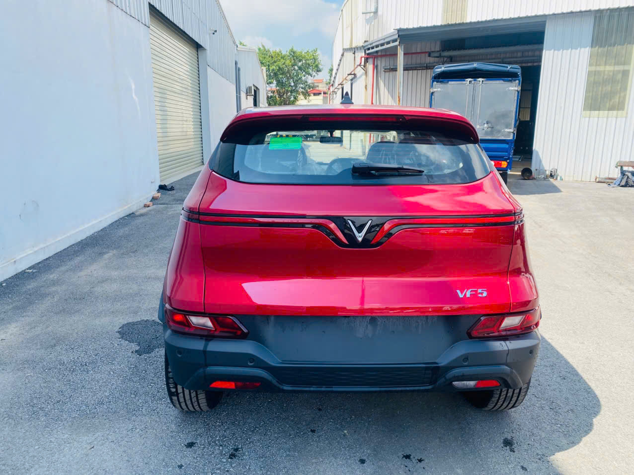 VF5 Plus lăn bánh Hà Nội